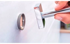 Tesa Ekkro Seifenspender Satiniertes Glas Inklusive Klebelösung 200 Ml -Freiraum Sanitar Geschaft 730682 5068256